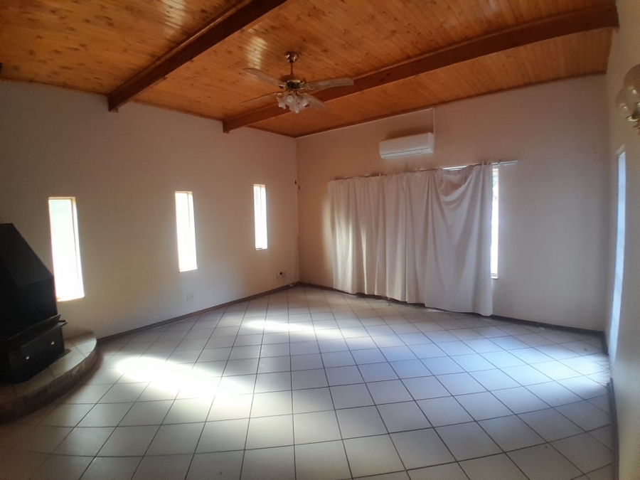 4 Bedroom Property for Sale in Kathu Northern Cape